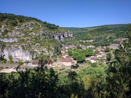 The view of the town of Cabrerets from the trail from Pech Merle