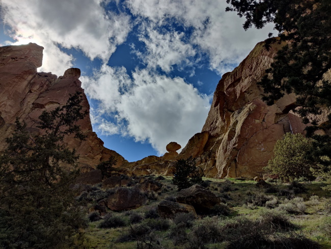 A view of a balancing rock at Smith Rock, OR