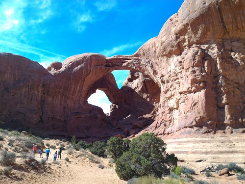 Approaching Double Arches